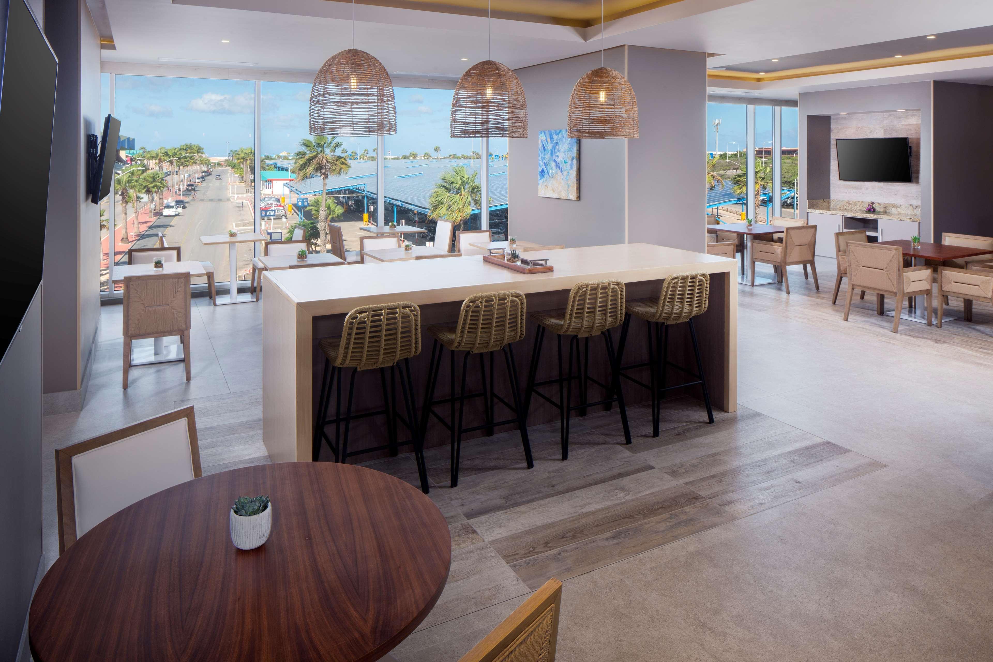 אורנג'סטאד Hyatt Place Aruba Airport מראה חיצוני תמונה